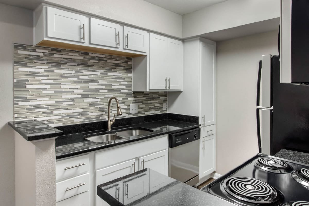 Photos and Video of Sage Hollow Apartments in Houston, TX